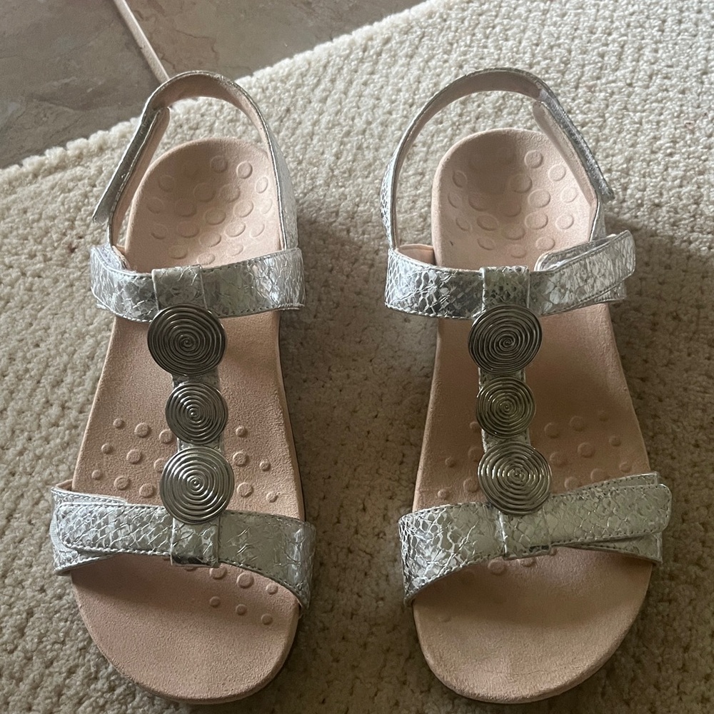 Women’s Vionic sandals